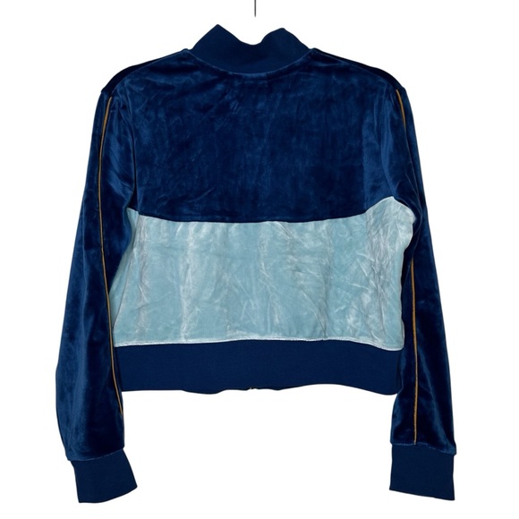 Nike NWT Women’s Velvet Full Zip Cropped Sweatshirt Sz.L Athlesiure Sports - Picture 2 of 10